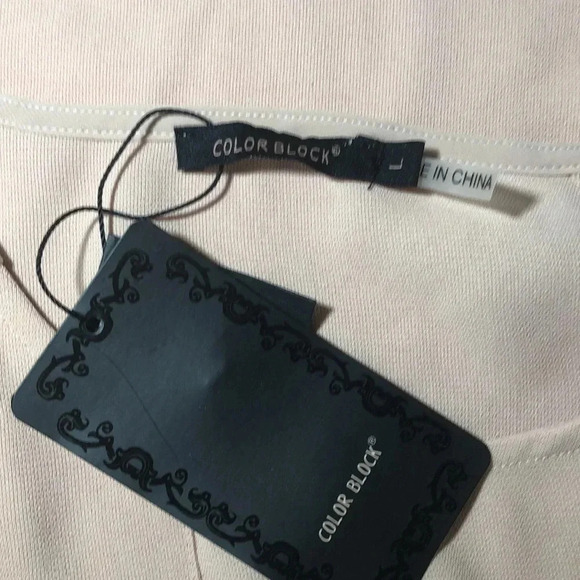 COLOR BLOCK Tab Pocket Blouse - Picture 5 of 8